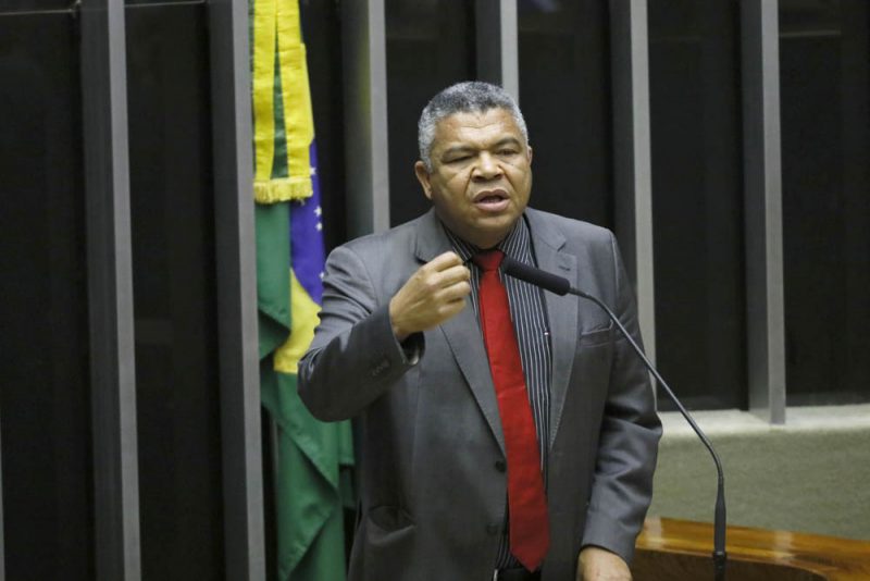 Valmir Detona Bolsonaro Por Vetos Da ‘MP Da Vacina’: “Boicotar A Vacinação é Um Ato Genocida”