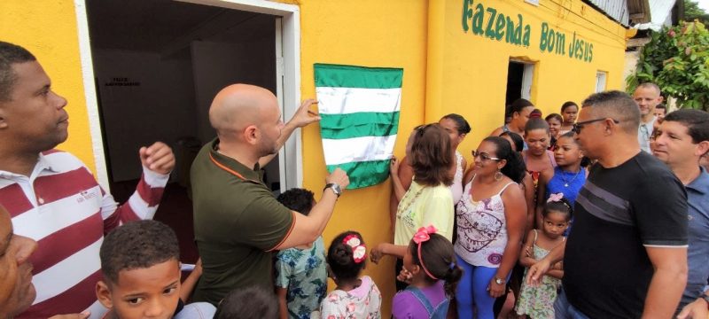 Itajuípe: Prefeito Léo Da Capoeira Entrega Obra De Nova Escola No Município