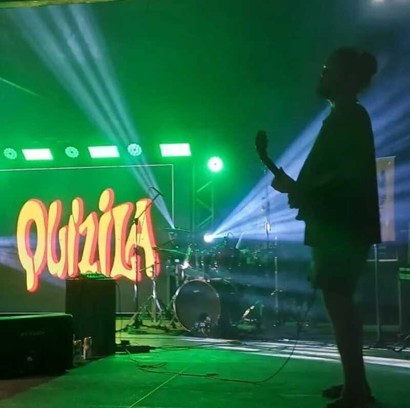 Quizila Celebra 28 Anos Com Show Autoral E Lançamento Do EP Guias Em Ilhéus