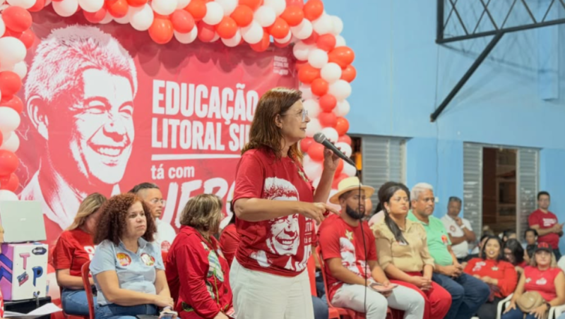 ADÉLIA: ELEIÇÕES OPÕEM PROJETOS POLÍTICOS MUITO DIFERENTES PARA O PAÍS E A BAHIA