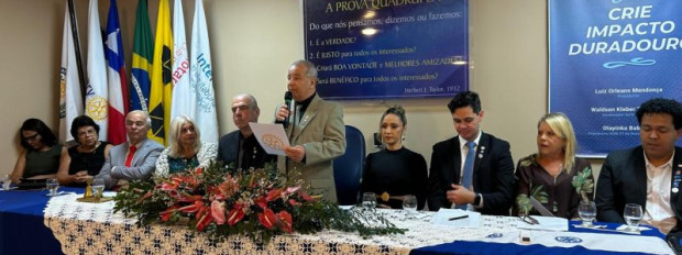 Rotary Club de Itabuna empossa Luiz Orleans Mendonça para a presidência no ano rotário 2026/27